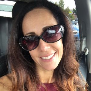 Meet your Posher, Shira